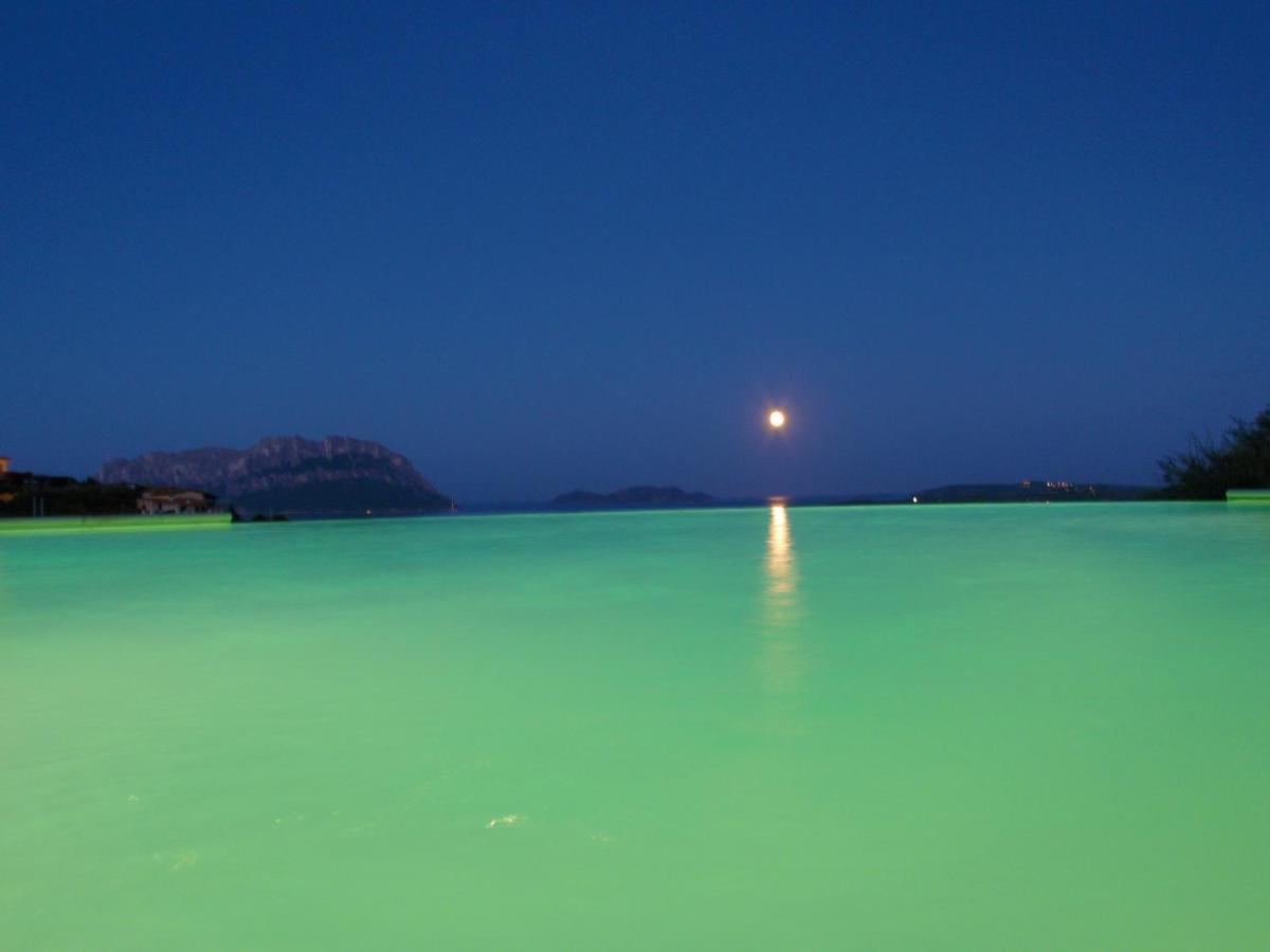 Villa&pool Tavolara view Porto Istana Esterno foto