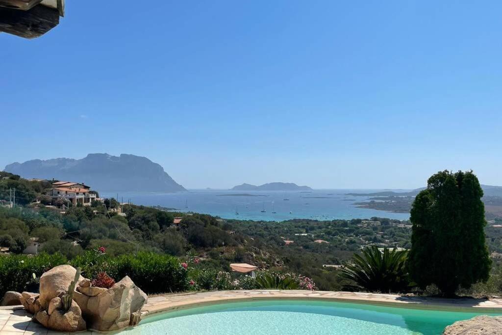 Villa&pool Tavolara view Porto Istana Esterno foto